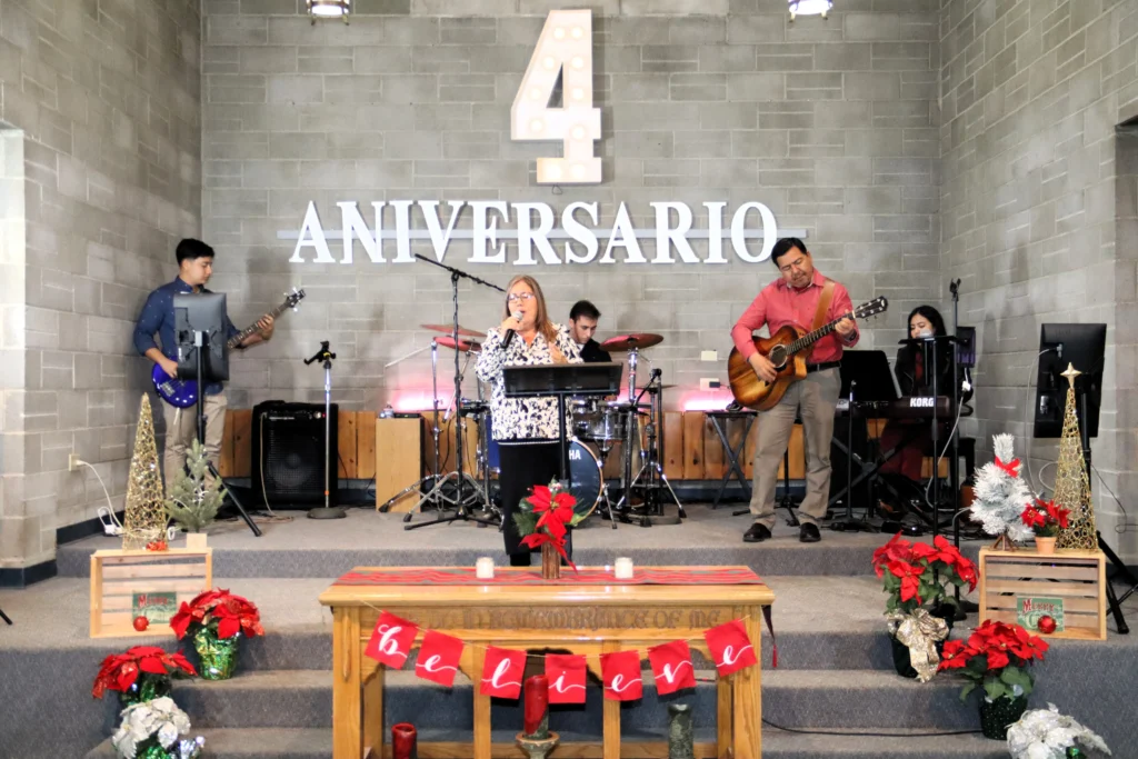 Ministerio de alabanza familia Castellanos