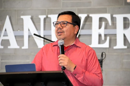 Pastor Jorge Castellanos